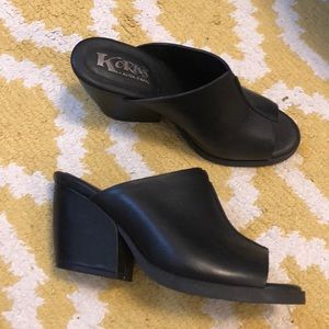 Kork’s heeled sandals-black. Great condition.